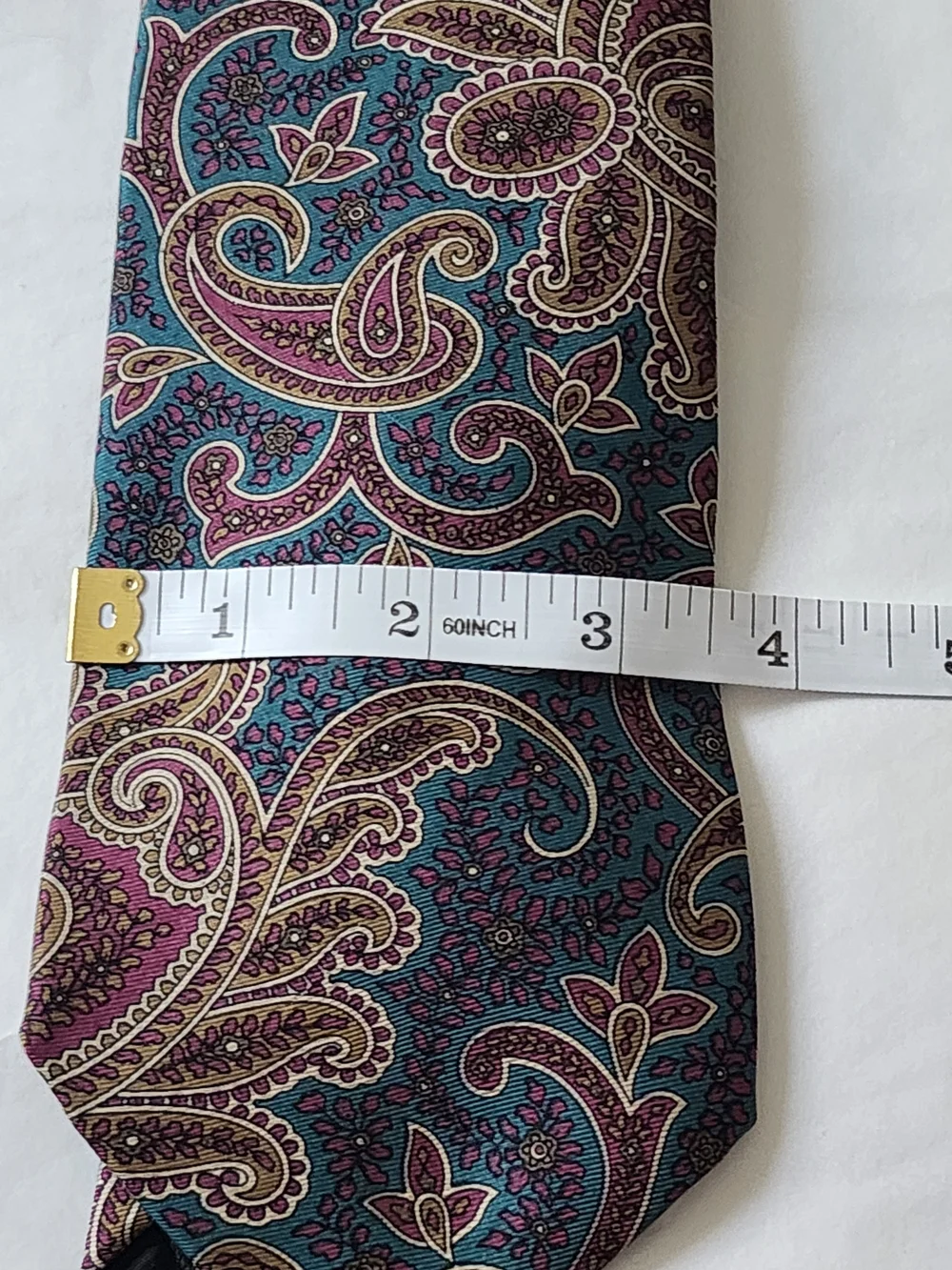 Marcus Neiman Marcus Collection Silk Paisley Tie Handmade USA Blue Purple 3.75